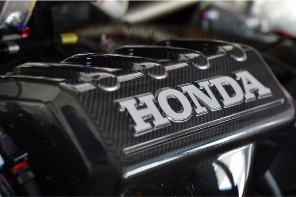 Honda-plans-supplying-F1-engines-to-multiple-teams-in-2016